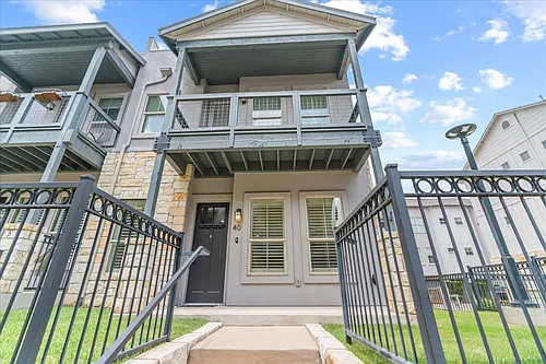 2520 Bluebonnet Ln #40 Photo 1