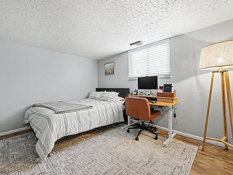 8888 W Woodard Dr — Photo 6