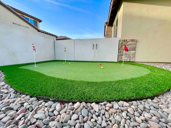 (undisclosed Address), La Quinta, CA 92253