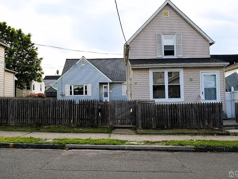 47 Christopher St #47 — Photo 1