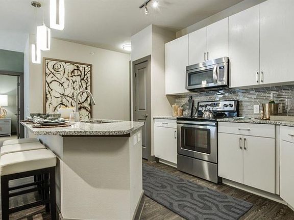 5th image of 14900 Memorial Dr #239