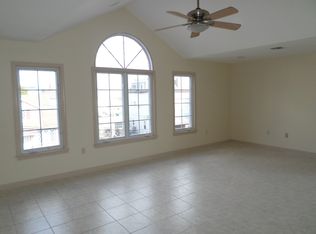 169 Weigands Lane #FL 2ND, Secaucus, NJ 07094