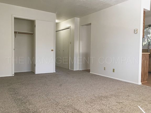 3rd image of 130 Crestview Dr APT 3