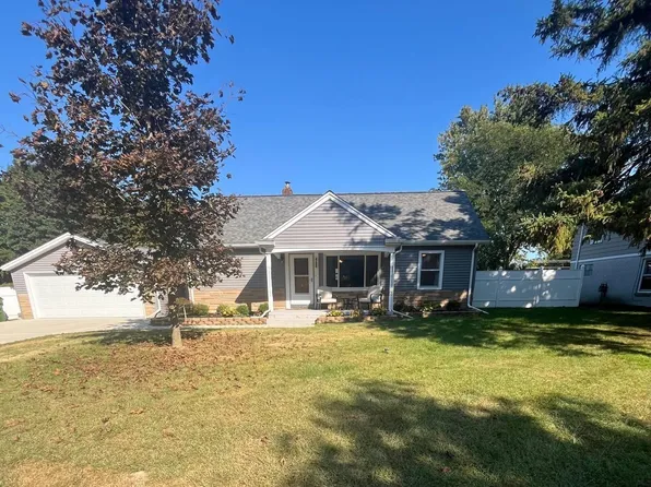 47840 Greenview Rd, Shelby Township, MI 48317
