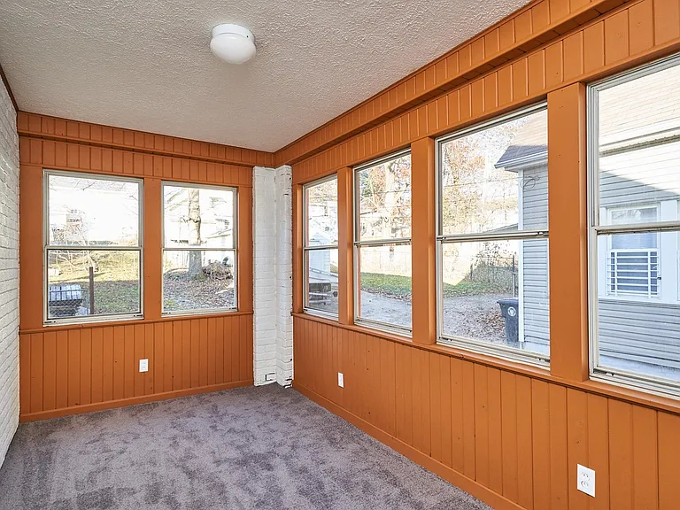 373 N Firestone Blvd — Photo 5