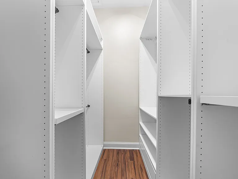 10538 Palmetto Blvd — Photo 20