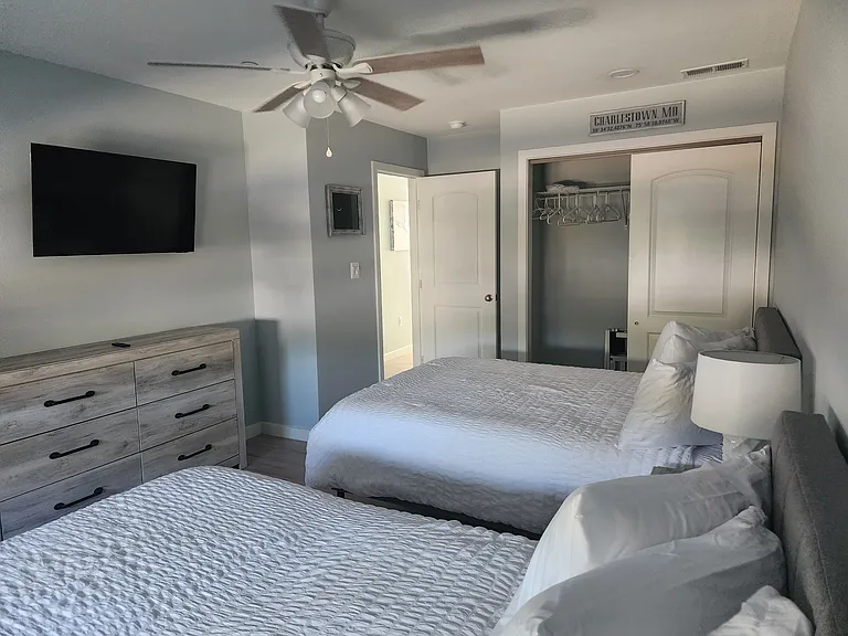 211 Market St — Photo 17