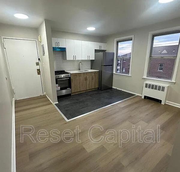 44 Irving St #7 — Photo 2
