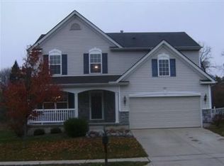 231 Fryer Ct, Fairborn, OH 45324