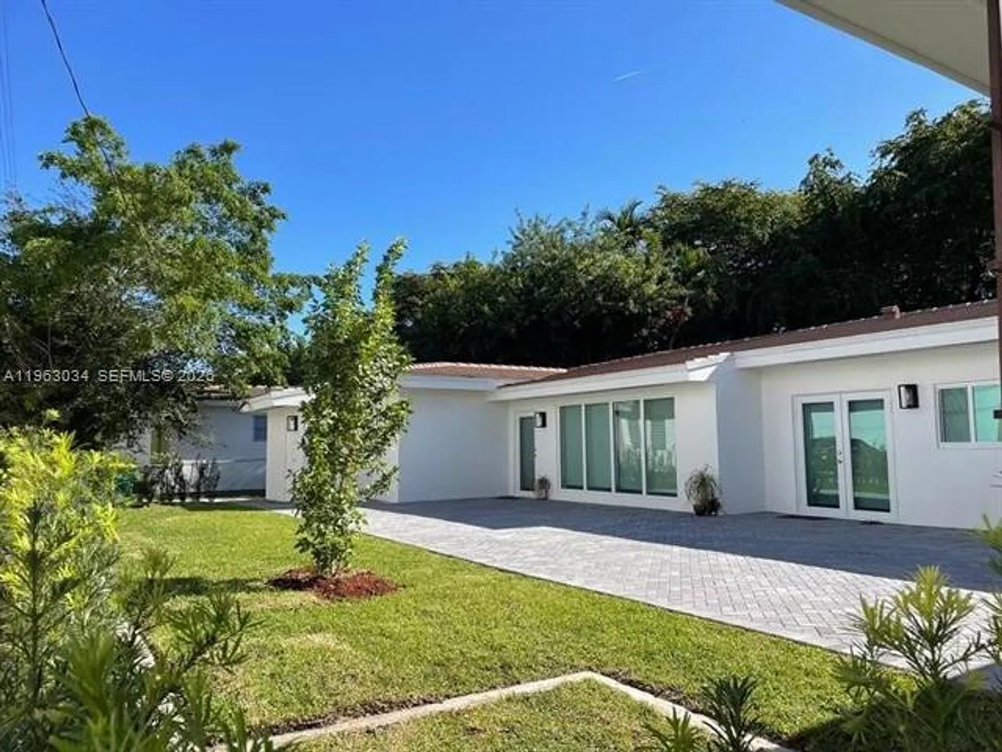5352 Orduna Dr th 5352, Coral Gables, FL 33146 — Photo 1