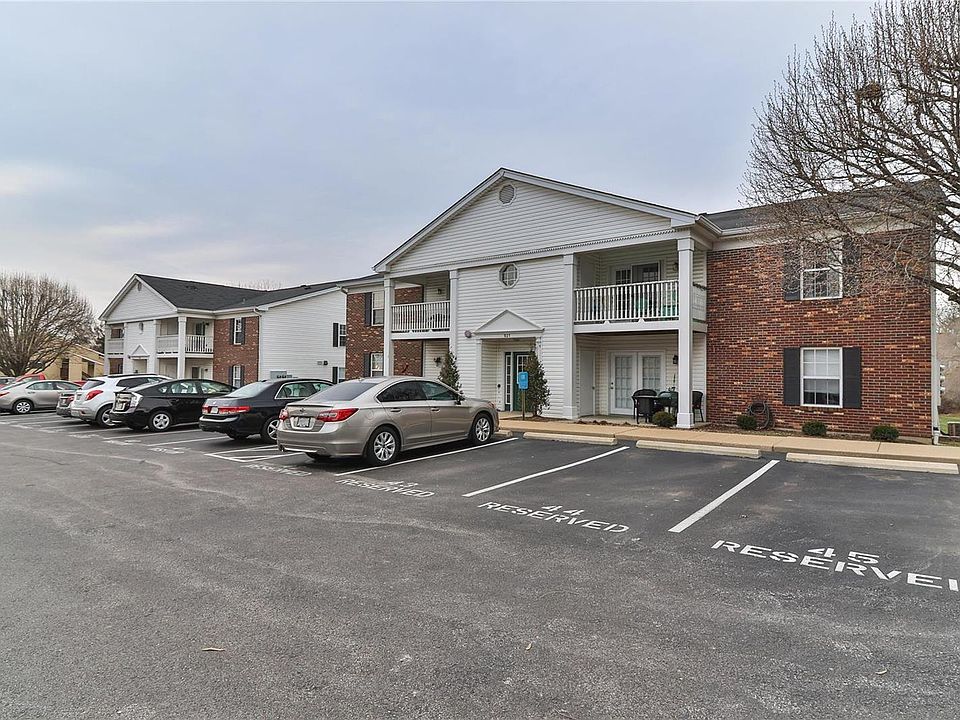 1st image of 921 Hanna Place Ct APT B
