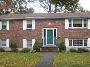 17 Clark Rd, Peabody, MA 01960