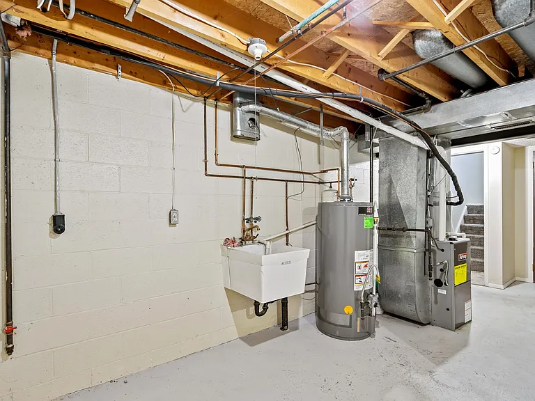2851 Dolores Dr — Photo 22