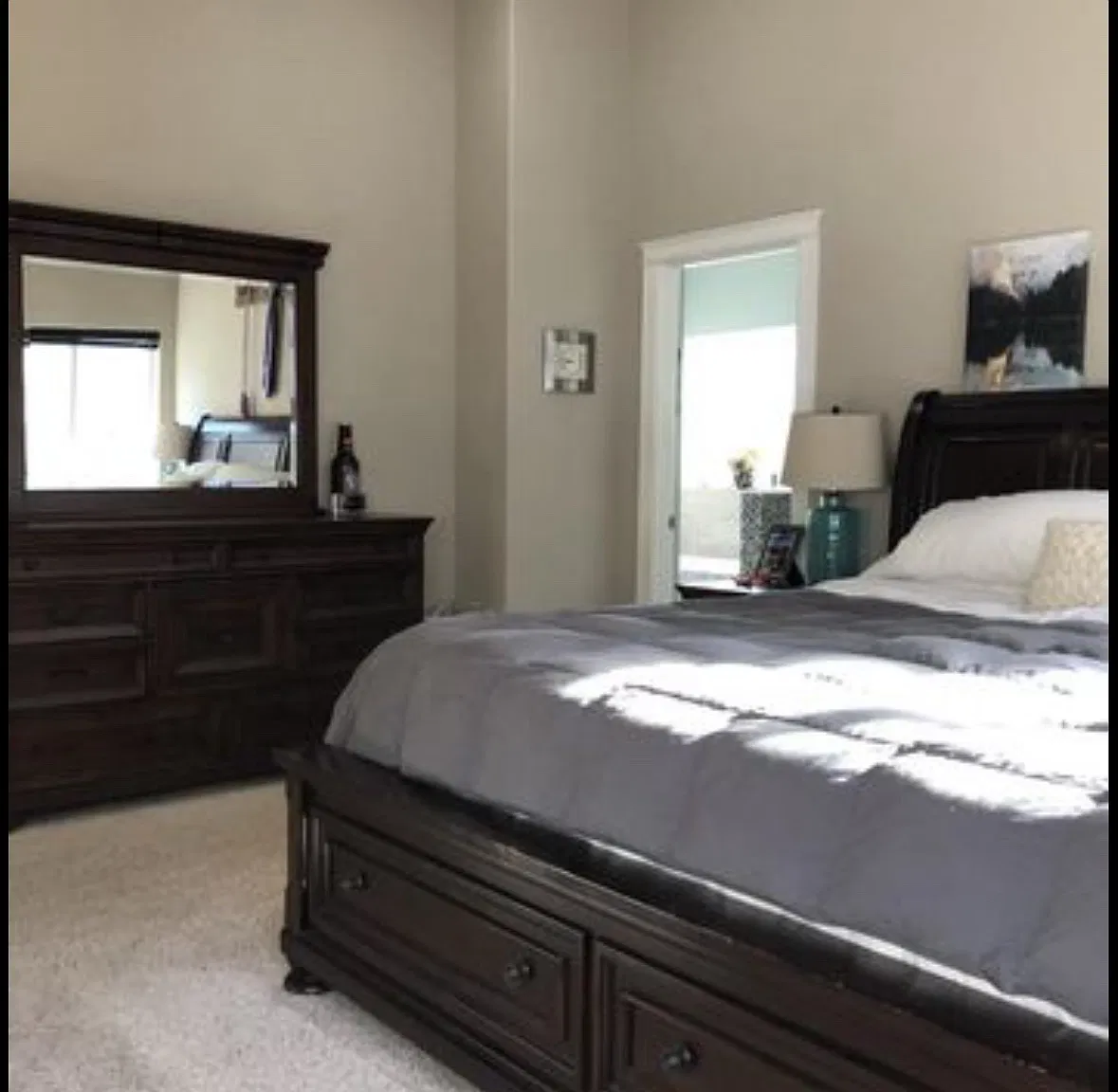 4 bed, 2290 sqft, $2,550 — Photo 4