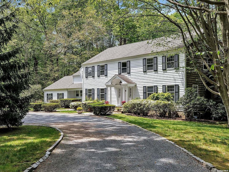 1st image of 10 Pinkwoods Lane