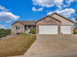 401 Dalton Gulch Rd, Saint George, KS 66535