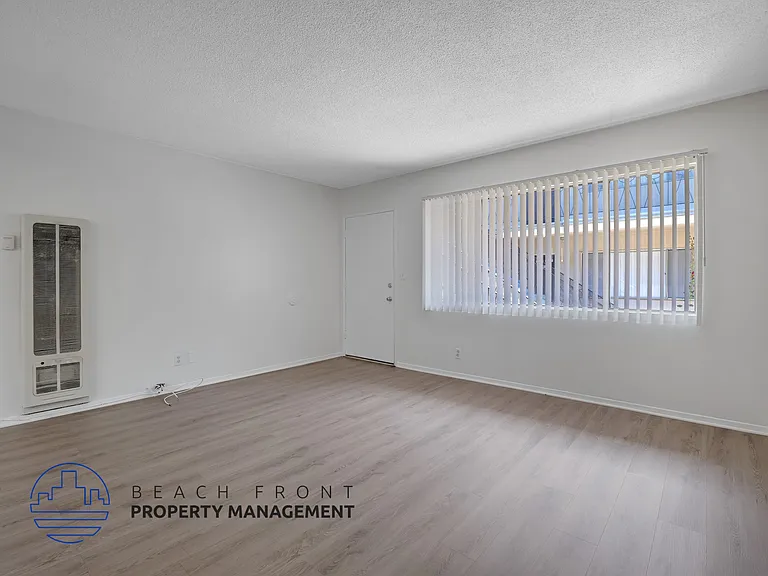 830 N Acacia St — Photo 6