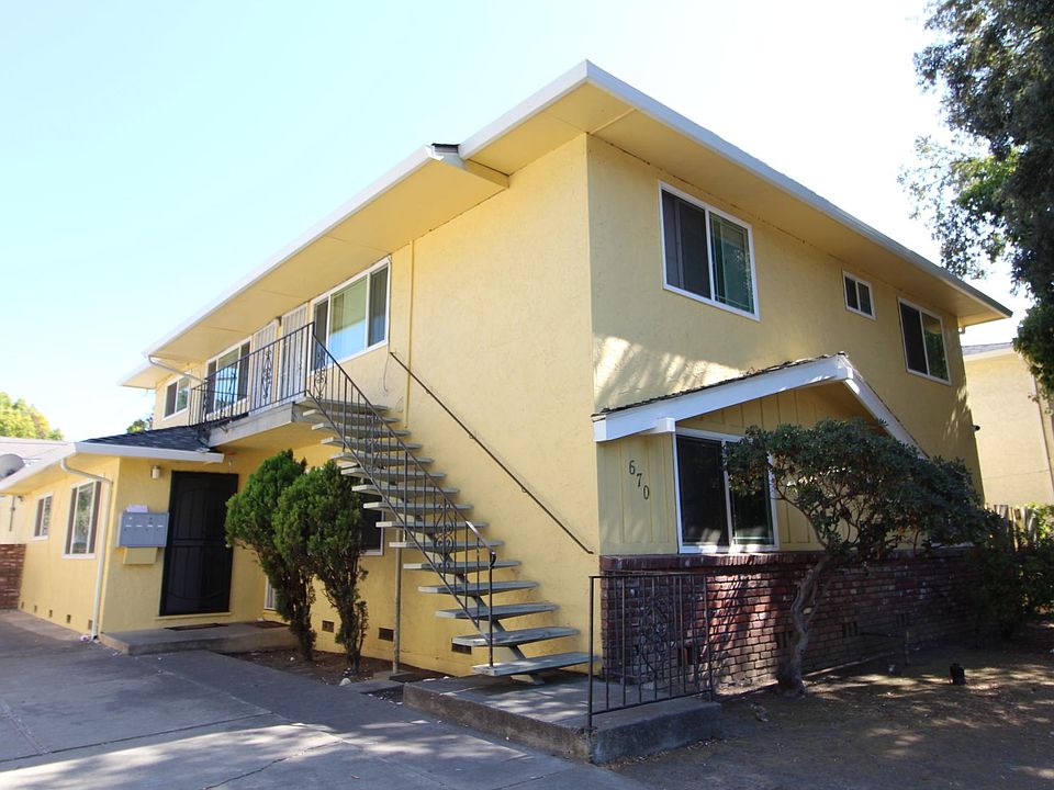 1st image of 670 Grand Fir Ave APT 4
