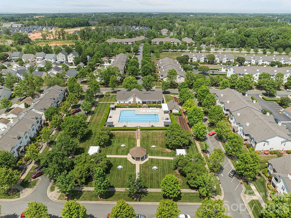 1st image of 17257 Doe Valley Ct
