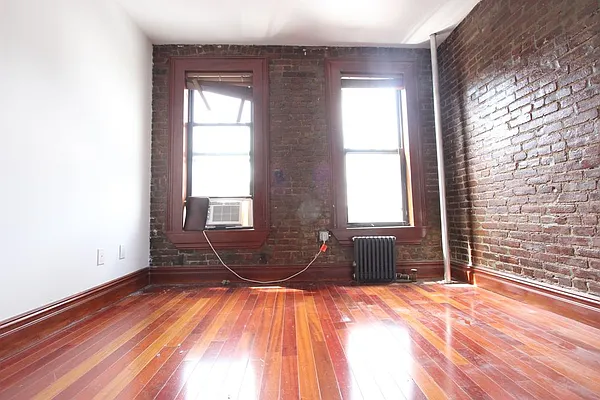 Rented by Dynamik Realty | media 5