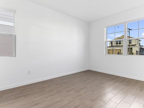 3rd image of 6112 SW 64th Ter