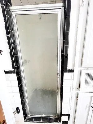 Rented by Safdie Realty Group | media 21