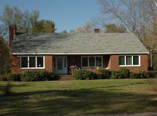 262 N Main St, Wolfeboro, NH 03894