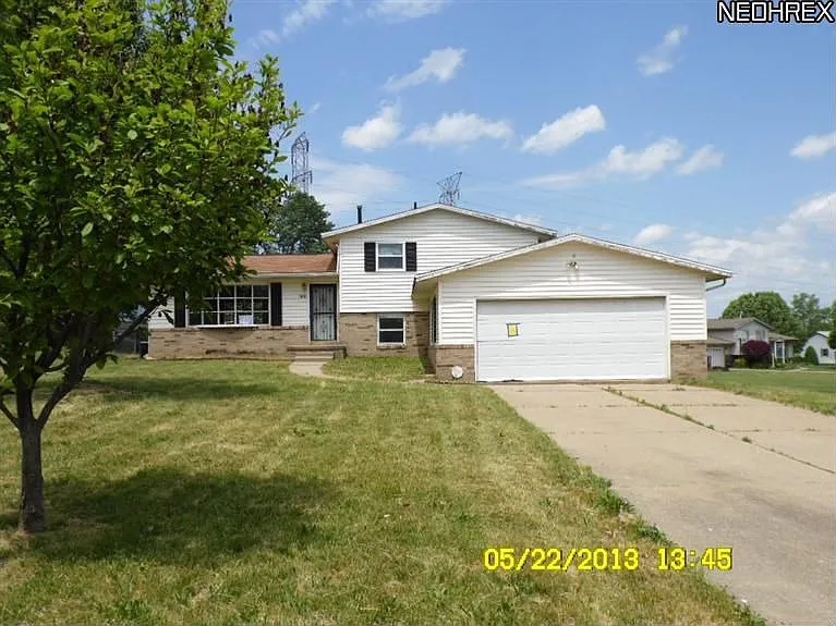 801 Ironwood St SW photo 1