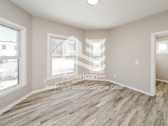 917696_005_dining_room_13647609.jpg