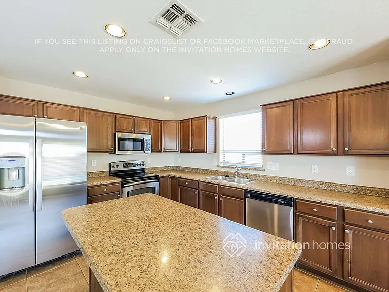 4107 S 55th Dr — Photo 7