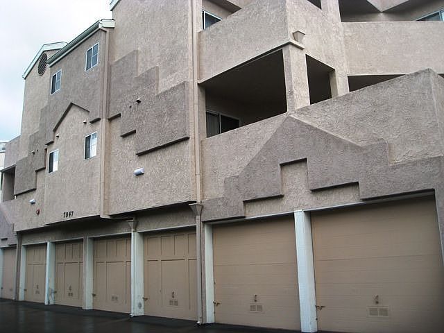 Two car tandem garage