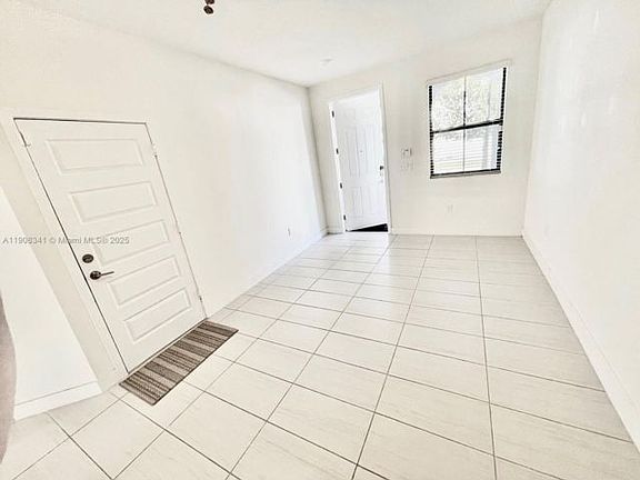 4th image of 8871 NW 103rd Pl