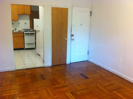 Rented by Garfield Realty  | media 20