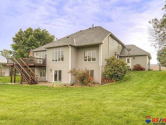 3rd image of 7508 Hidden Valley Dr