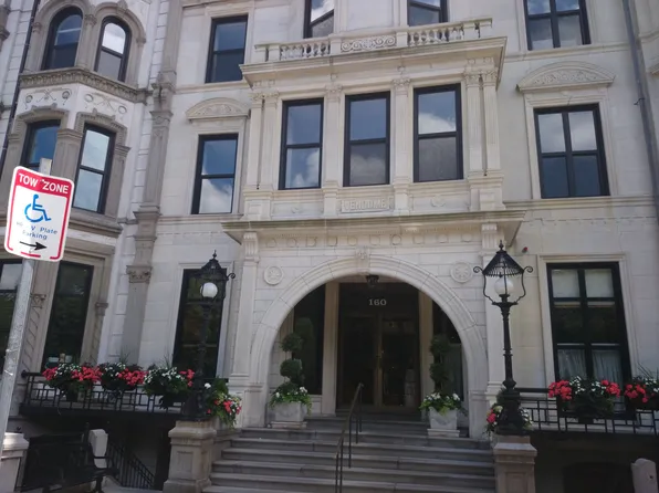 160 Commonwealth Ave APT 618, Boston, MA 02116
