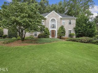 800 Fairbrook Ln, Roswell, GA 30075