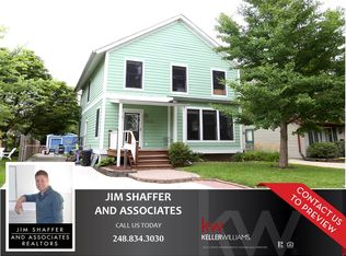 3924 Kent Rd, Royal Oak, MI 48073