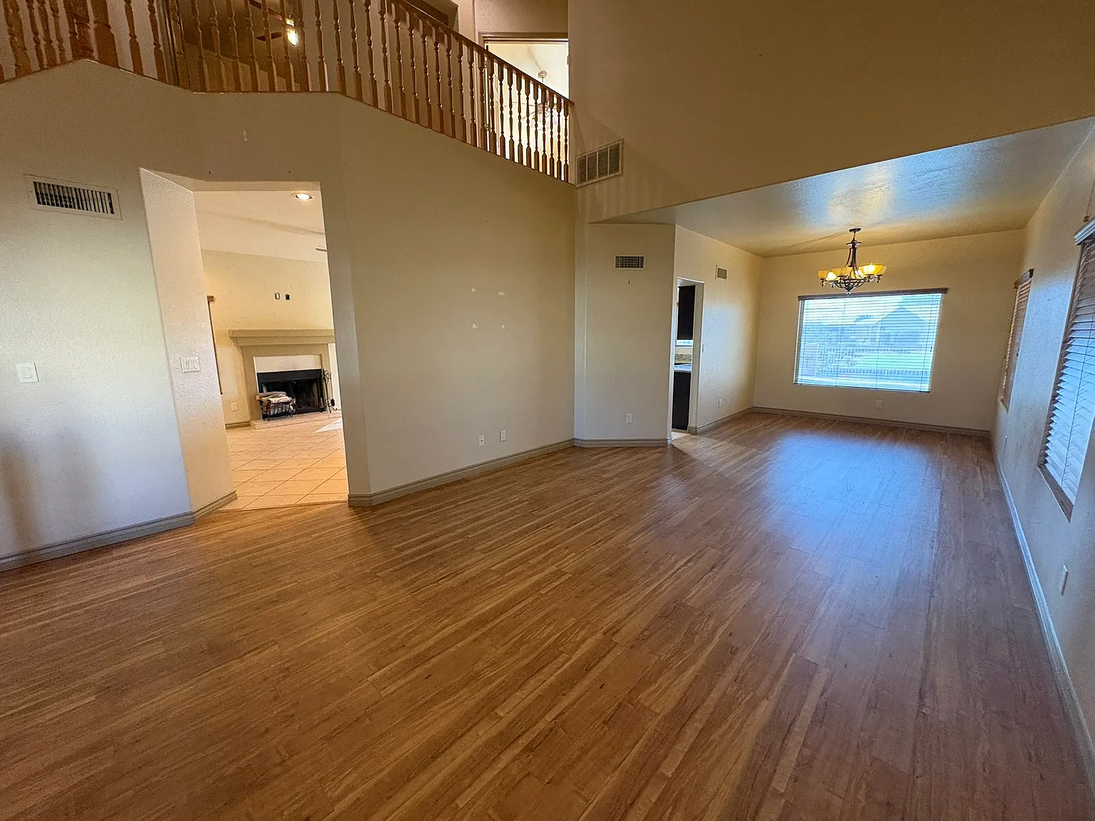 772 S Catalina St — Photo 2