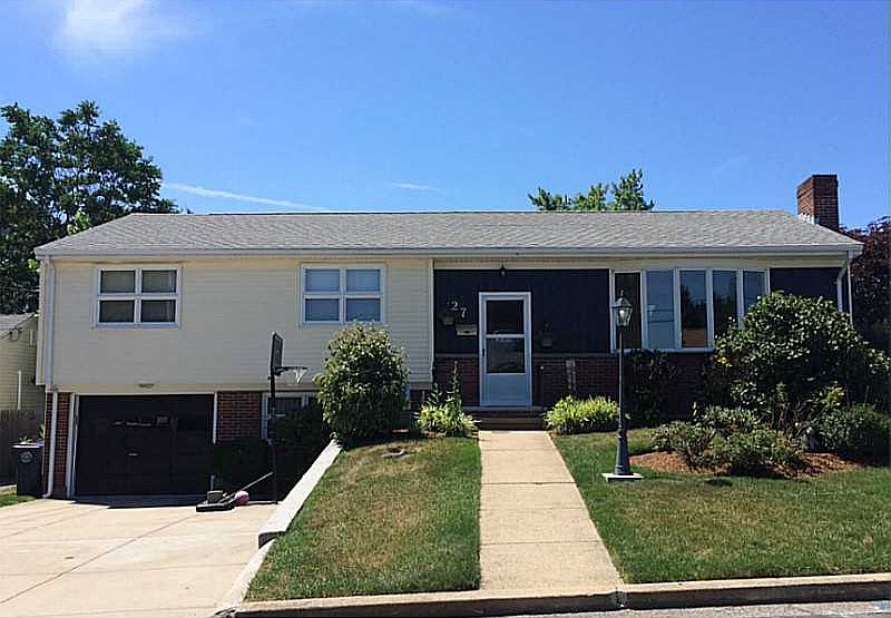 1st image of 27 Hollins Dr