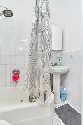 Rented by Keller Williams NYC | media 26