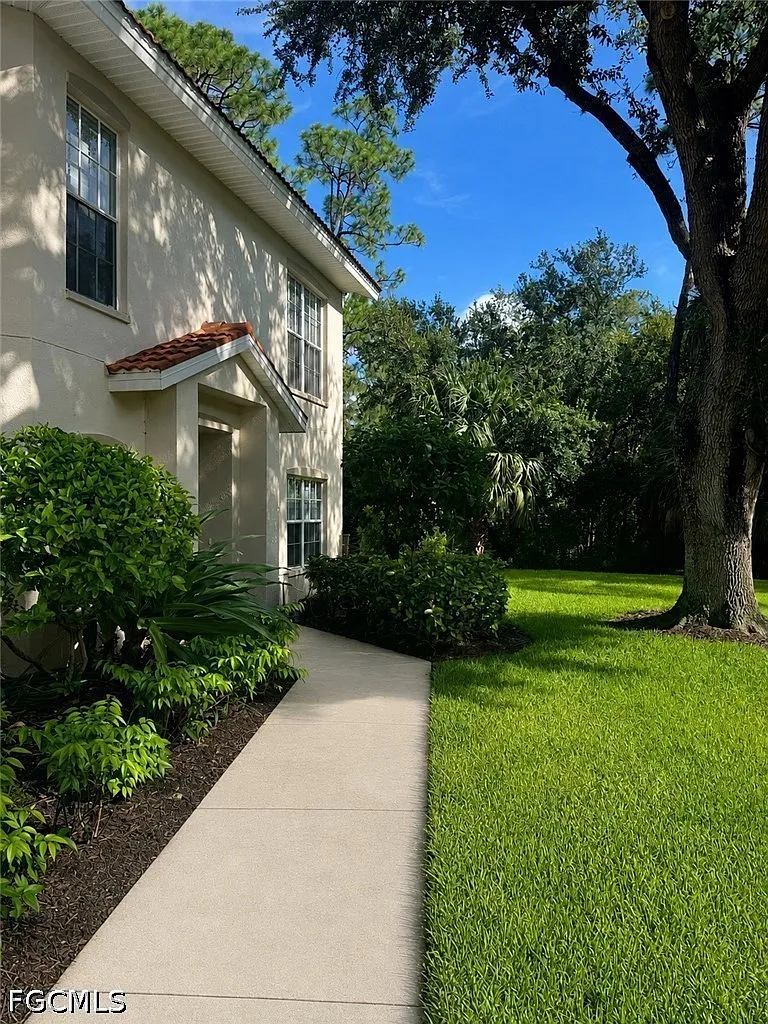 3 bed, 2.0 bath, 1696 sqft, $8,500 — Photo 1