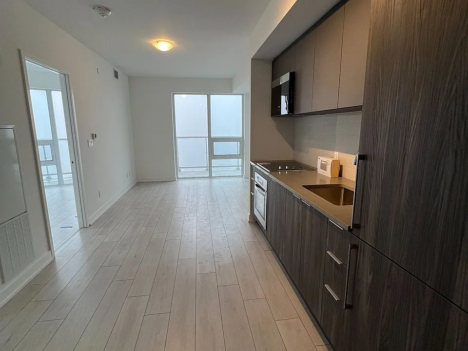 2033 Kennedy Rd #3105