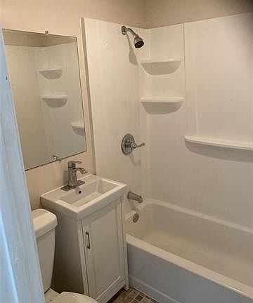 4th image of 3218 N 57th St