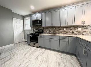 190 Park St, Ridgefield Park, NJ 07660