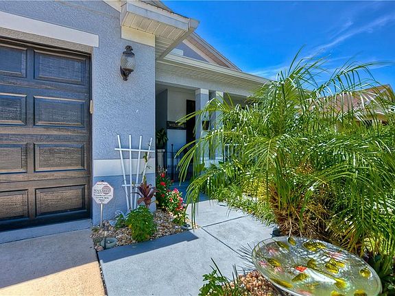 2nd image of 11839 Autumn Creek Dr