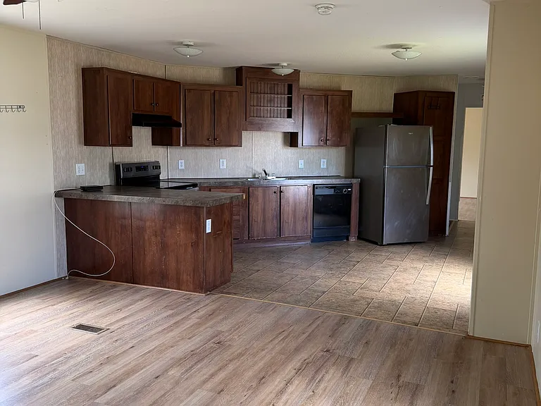 421 McCallister Rd #Z — Photo 4
