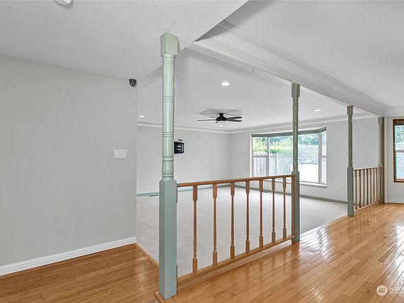 5th image of 2906 Brentwood Drive SE