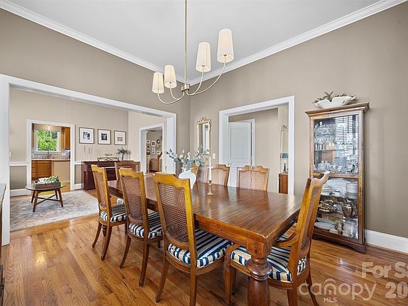 5th image of 138 Misty Woods Dr