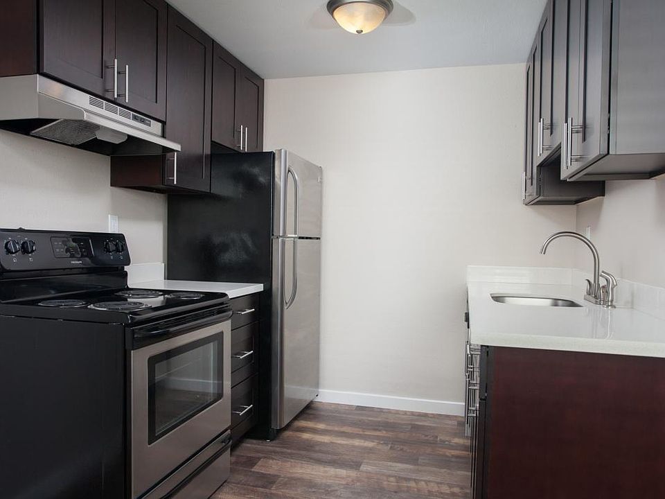 1st image of 12712 C St S #I