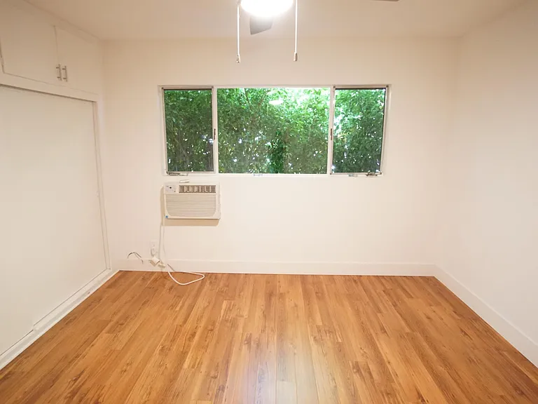 10584 Santa Monica Blvd #209 — Photo 6